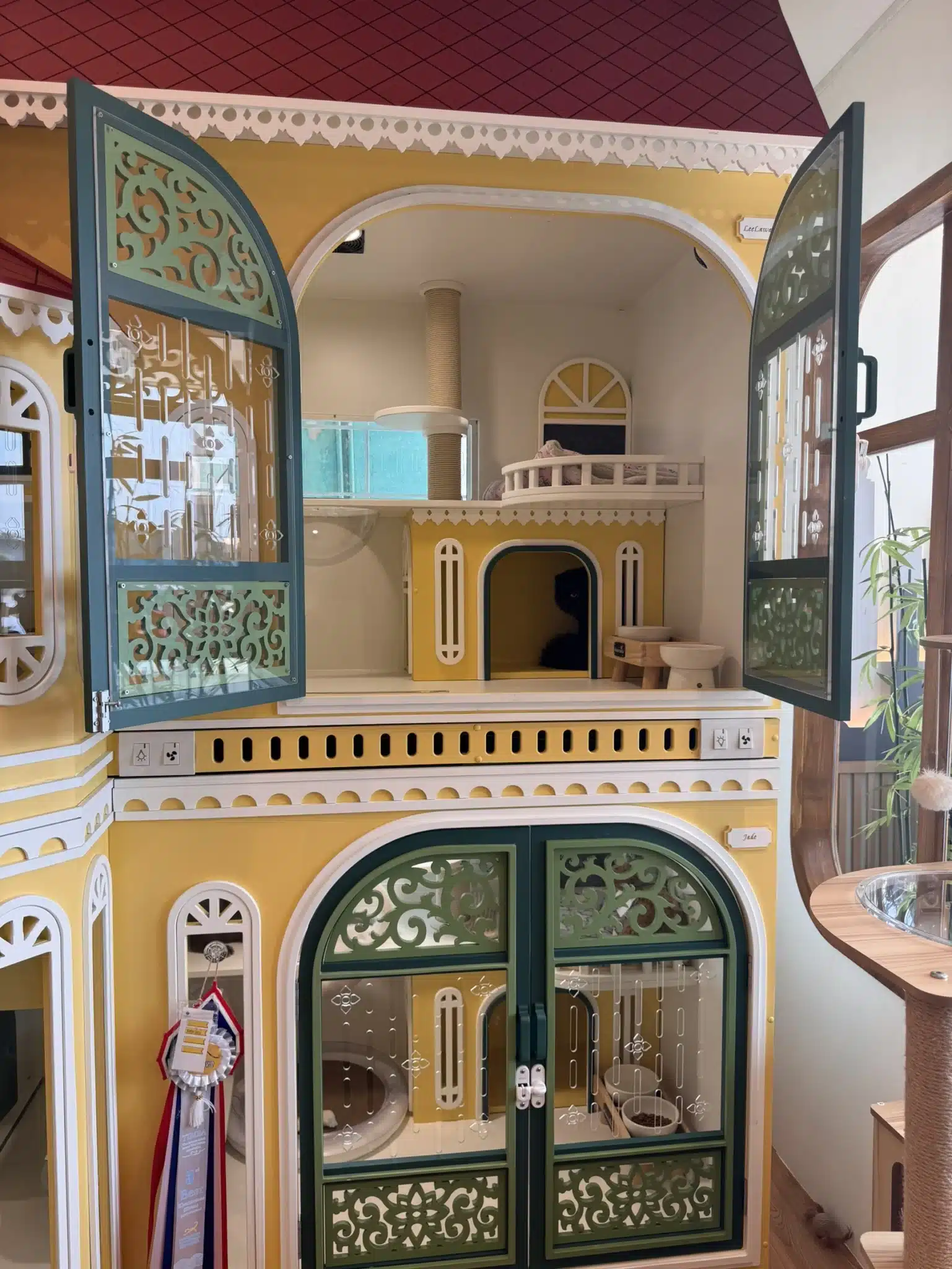 โรงแรมแมวใกล้ฉัน นนทบุรี ห้องพักแมวระบบปิด มีกล้อง CCTV